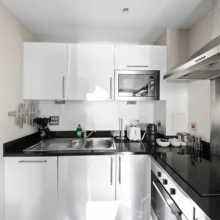Londwell, Canary Wharf Skyline Balcony Suite London Exterior photo