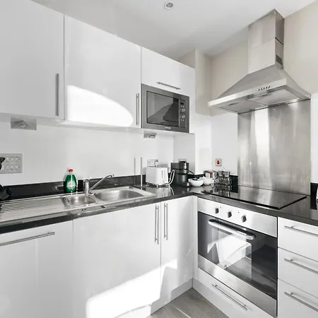 Londwell, Canary Wharf Skyline Balcony Suite London Exterior photo